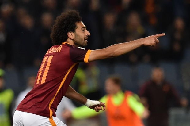 Fan Roma bắt đầu xếp hàng tìm vé xem trận đấu với Liverpool - Bóng Đá