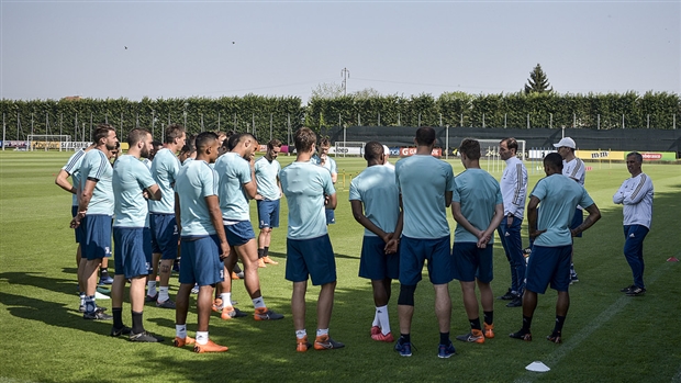 Đội nắng tập luyện cả ngày, Juventus quyết dập tắt hy vọng của Napoli - Bóng Đá