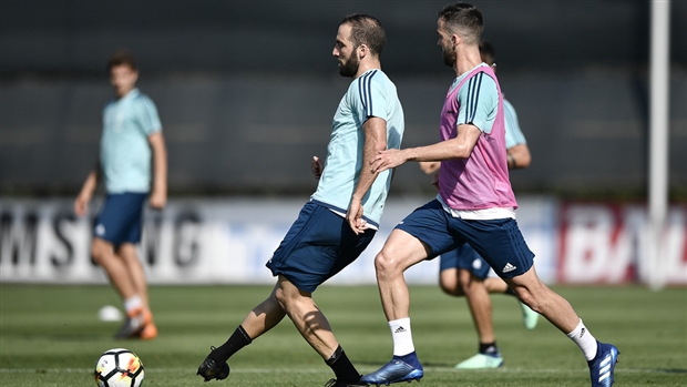 Đội nắng tập luyện cả ngày, Juventus quyết dập tắt hy vọng của Napoli - Bóng Đá