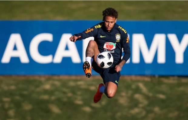 Neymar mệt mỏi với bài kiểm tra thể lực trên tuyển Brazil - Bóng Đá