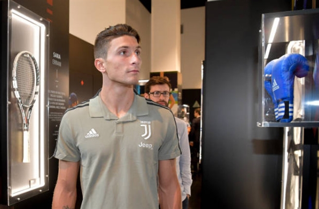 Ronaldo chưa tới, Juventus đã đón thêm tân binh - Bóng Đá
