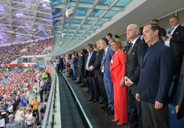 Tổng thống của Pháp và Nga phấn khích tột độ trước thềm chung kết - Bóng Đá