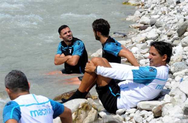 Trèo đèo, lội suối,... Lazio đã sẵn sàng cho mùa giải mới - Bóng Đá