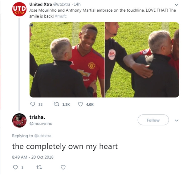 CĐV Man Utd 'tan chảy' với cái ôm giữa Mourinho và Martial - Bóng Đá