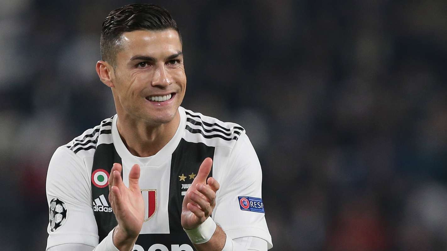 Ronaldo phản ứng bất ngờ trước thất bại của Juventus - Bóng Đá