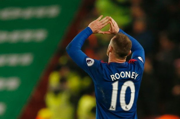 Ngày này năm xưa: Rooney chính thức phá kỷ lục của Sir Bobby Charlton - Bóng Đá