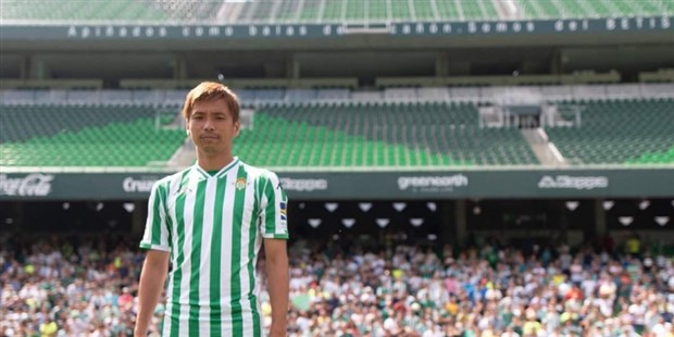 Điểm danh những ngôi sao đang chơi tại châu Âu của Nhật Bản - Bóng Đá