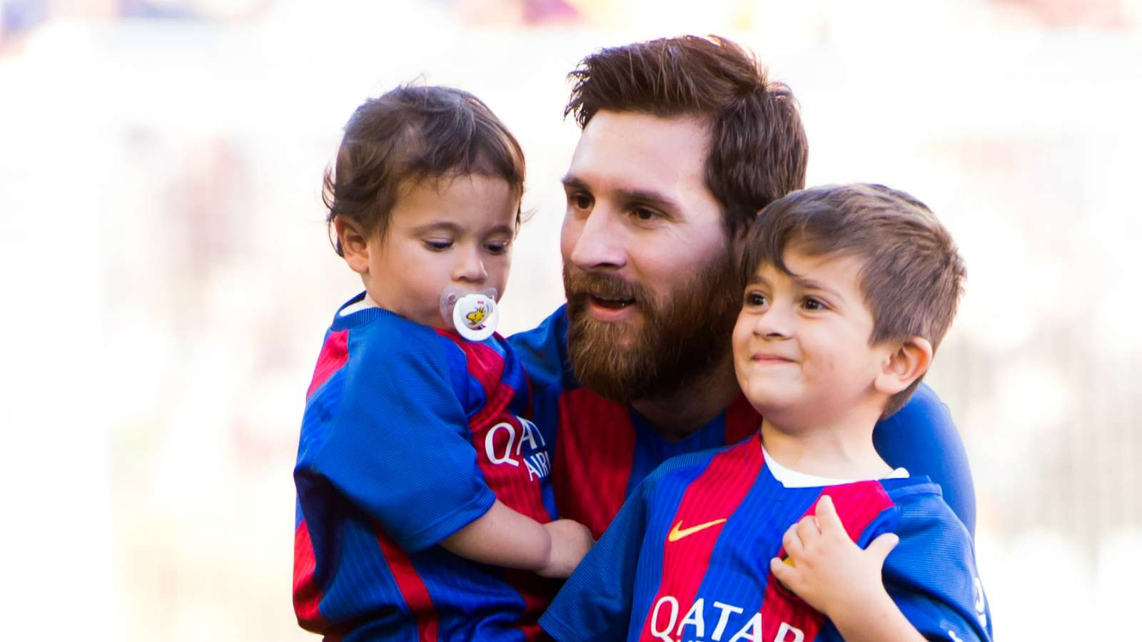 Messi tiết lộ bị con trai chỉ trích vì đá dở - Bóng Đá