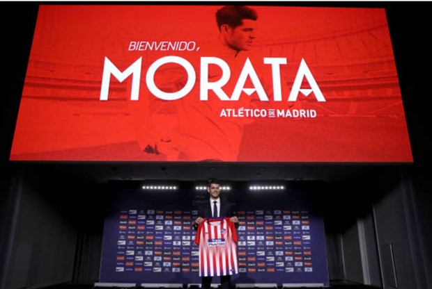 Morata 'đỏ mặt' nhìn ảnh cũ trong ngày ra mắt Atletico - Bóng Đá