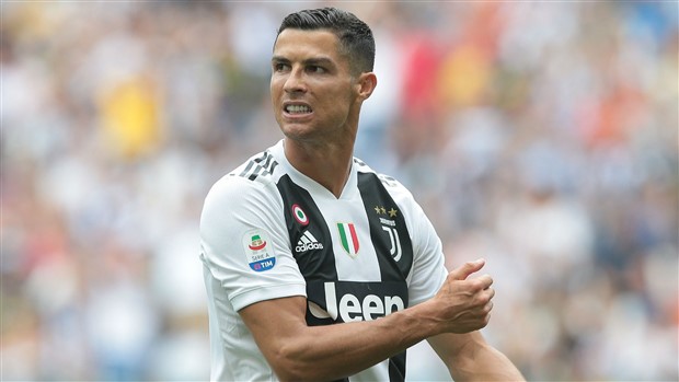 Đồng đội 'phá game', Ronaldo vẫn lên đỉnh tại Serie A - Bóng Đá