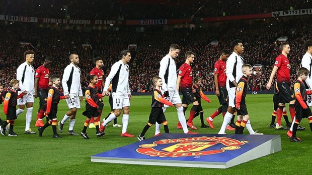 Những màn 'huynh đệ' tương tàn trong trận đấu giữa Man Utd và PSG - Bóng Đá