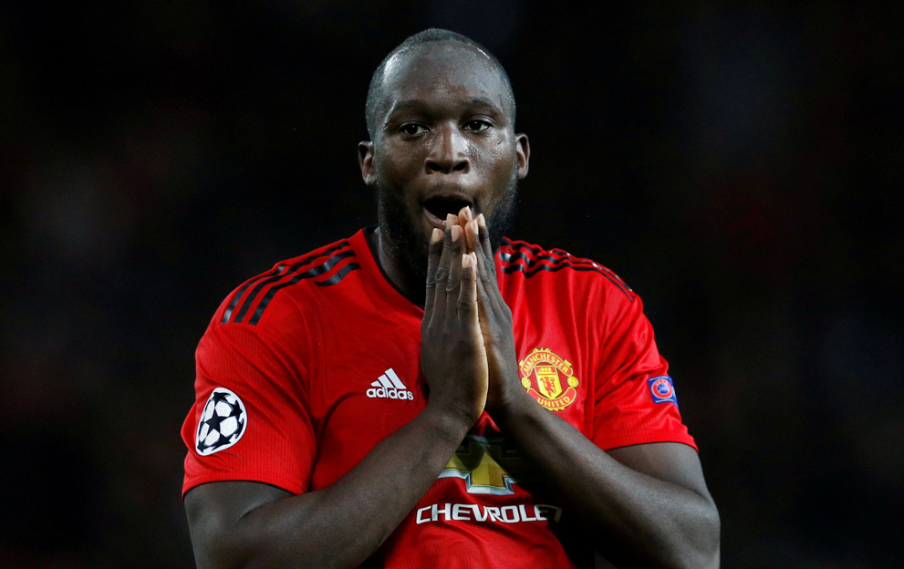 Vừa trở về Carrington, Lukaku liền 