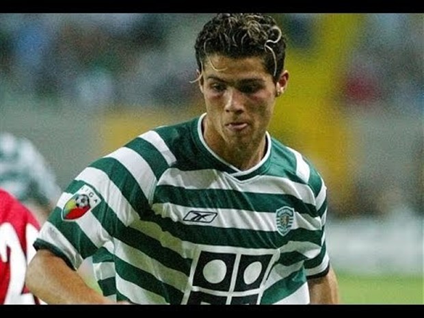 Góc hồi ức: Ngày định mệnh của Ronaldo  - Bóng Đá