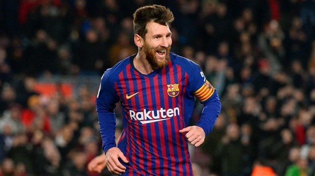 Lionel Messi - Hơn 1 thập kỷ làm điều không tưởng - Bóng Đá
