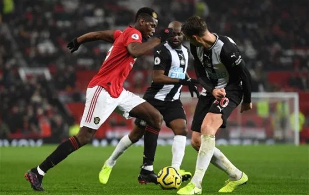 Sự thật về bức ảnh Pogba nhảy nhót vui vẻ dù chấn thương - Bóng Đá