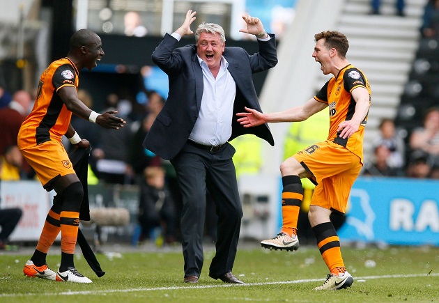 Robertson defends his former boss Steve Bruce after Newcastle appointment - Bóng Đá