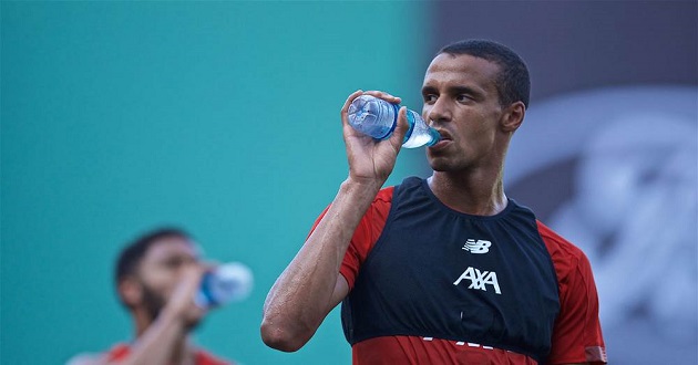 Joel Matip urges Liverpool to forget about Super Cup ahead of Southampton clash - Bóng Đá
