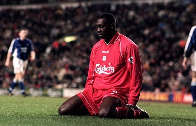 Heskey admits joining Liverpool wasn't easy: 'I literally laid on the floor and started crying' - Bóng Đá