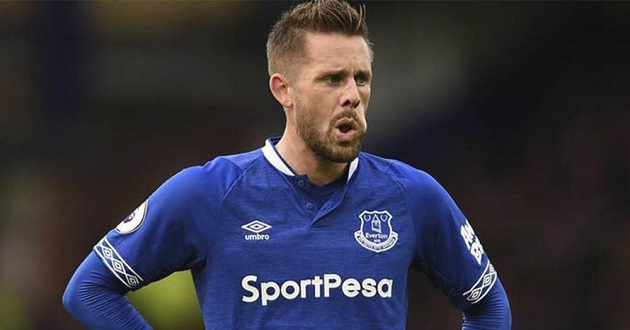 'Didn’t they have a good head start last year?': Sigurdsson sends title race warning to Liverpool - Bóng Đá