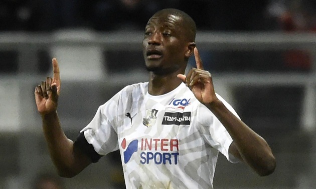 Bournemouth & Brighton plot moves to sign Ligue 1 striker Serhou Guirassy - Bóng Đá