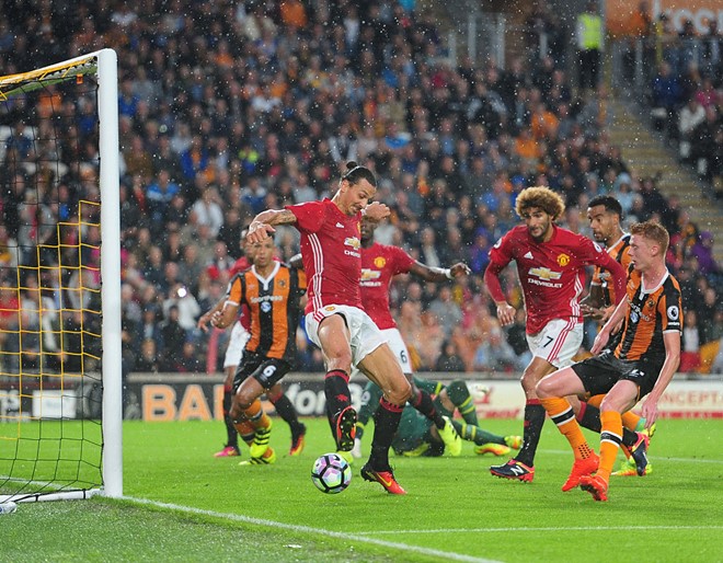 Ảnh bài viết Mourinho đã tái tạo MU trong 100 ngày thế nào?