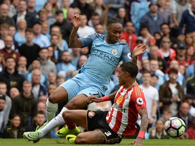  Derby Manchester: Pep Guardiola và tiki-taka phiên bản lỗi