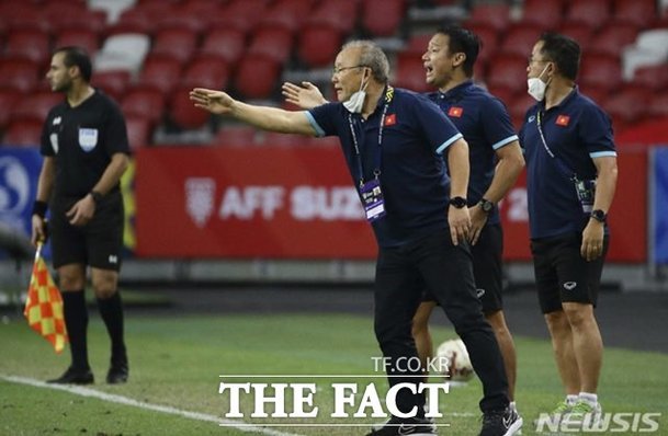 Báo Hàn: Ông Park ‘mất phép’, Việt Nam gây thất vọng AFF Cup - Bóng Đá