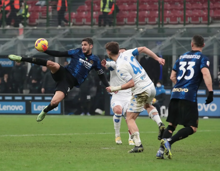 Inter ngược dòng vào tứ kết Coppa Italy - Bóng Đá
