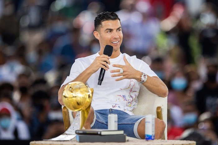 Ronaldo nhận giải thưởng ở Dubai - Bóng Đá
