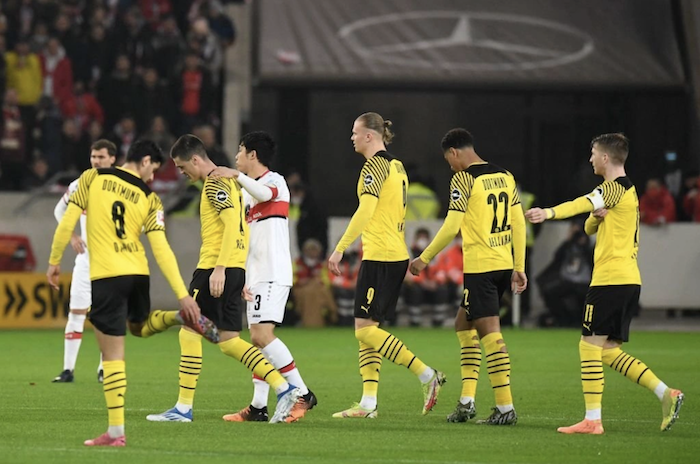 Sao Dortmund bật khóc khi rời sân - Bóng Đá
