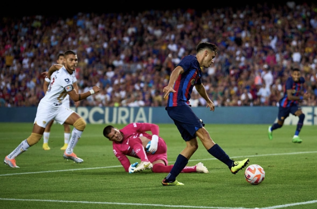 Lewandowski ghi bàn và kiến tạo trong trận thắng 6-0 của Barca - Bóng Đá