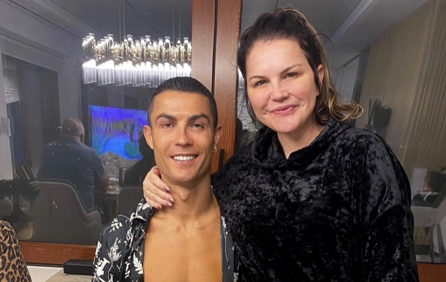 Chị gái Ronaldo nói CĐV Bồ Đào Nha vô ơn - Bóng Đá