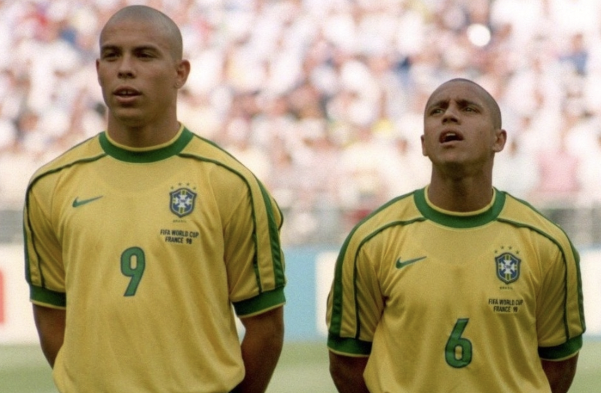 Roberto Carlos và khoảnh khắc cứu mạng Ronaldo 'béo' - Bóng Đá