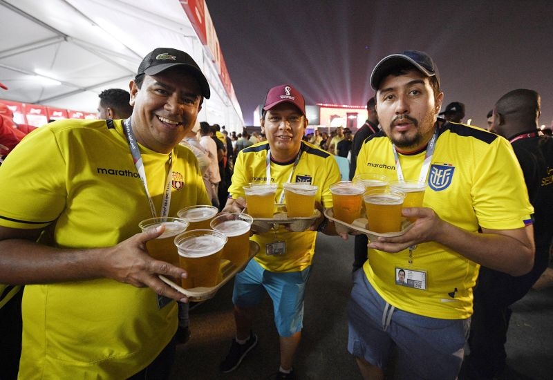Chủ tịch FIFA đã đúng khi nói về bia rượu - Bóng Đá