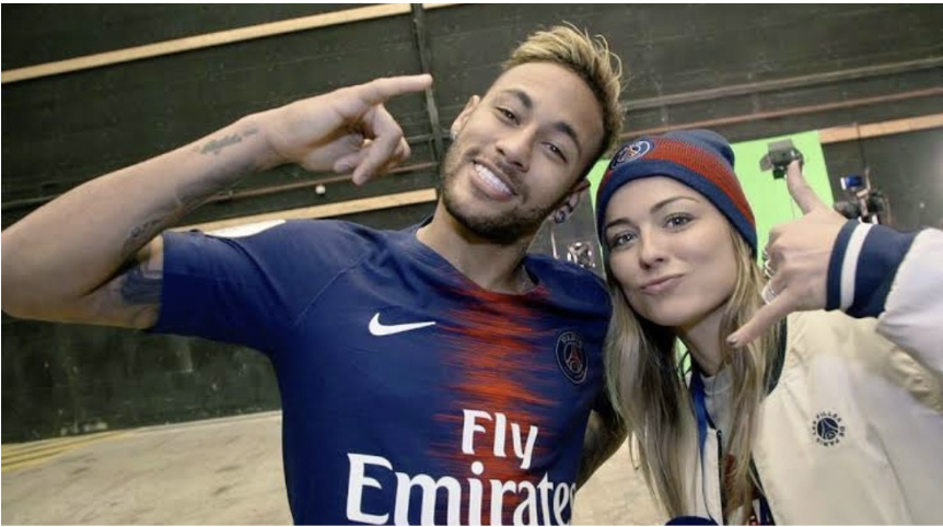 Tình bạn đặc biệt của Neymar và nữ phóng viên - Bóng Đá