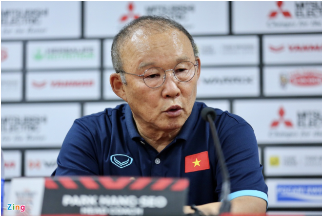 HLV Park chỉ trả lời một câu hỏi trước trận gặp Indonesia - Bóng Đá