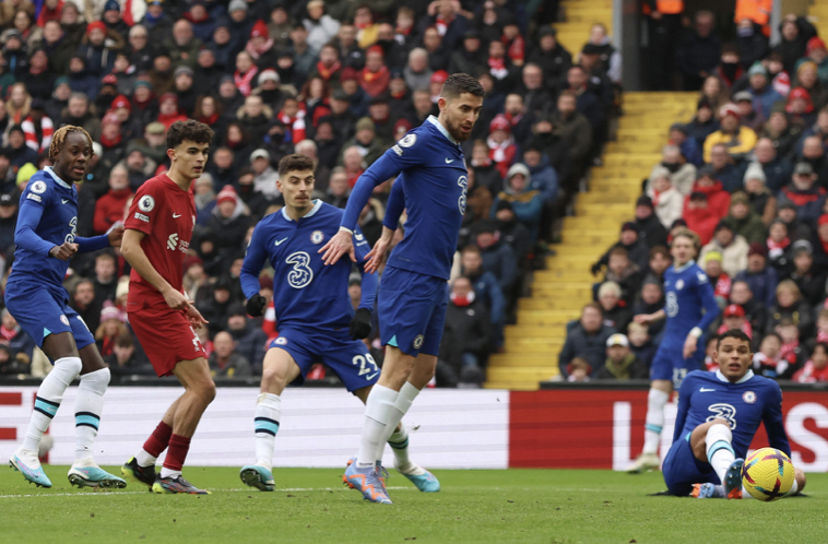 Chelsea hòa tiếc nuối Liverpool: Điểm sáng Mudryk - Bóng Đá
