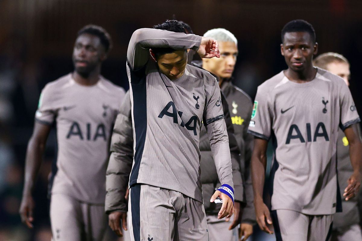 HLV Tottenham nói lời cay đắng khi bật bãi sớm ở League Cup  - Bóng Đá