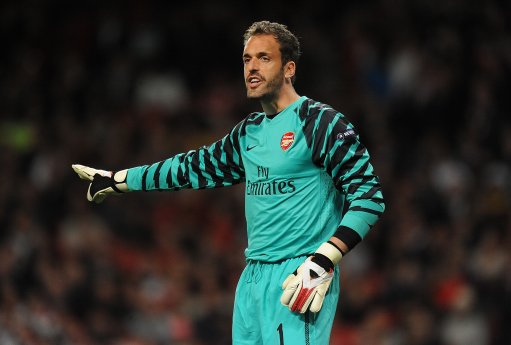 Almunia cống hiến những năm tháng đỉnh cao ở Arsenal.