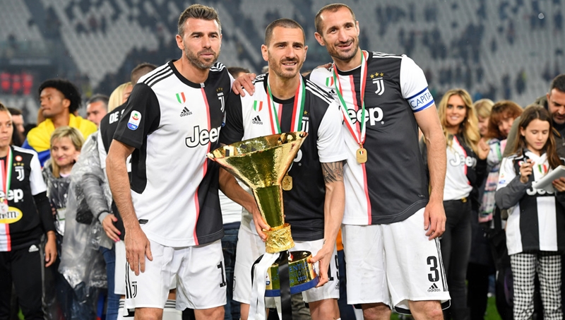 Top 5 sao Serie A đã giải nghệ sau mùa giải 2018 - 2019: Những đứa con thành Rome - Bóng Đá