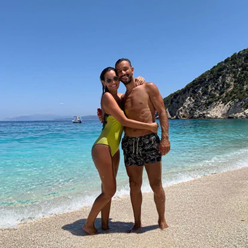 Vua phá lưới Serie A cùng bạn gái hoa hậu thư giãn trên du thuyền - Bóng Đá