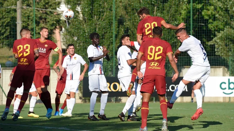 Người Argentina tỏa sáng, AS Roma nhẹ nhàng đánh bại 