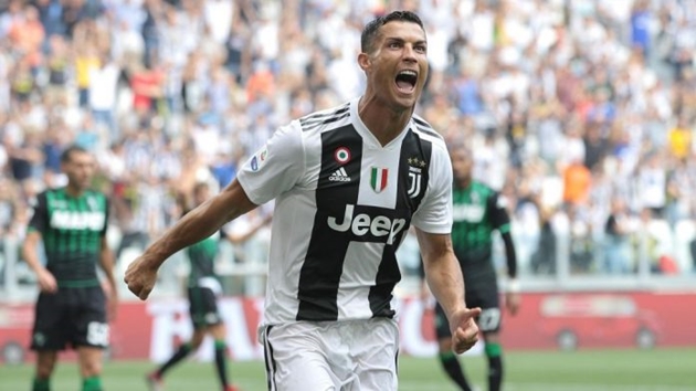 Ronaldo và những con số khủng xoay quanh 698 bàn thắng trong sự nghiệp - Bóng Đá
