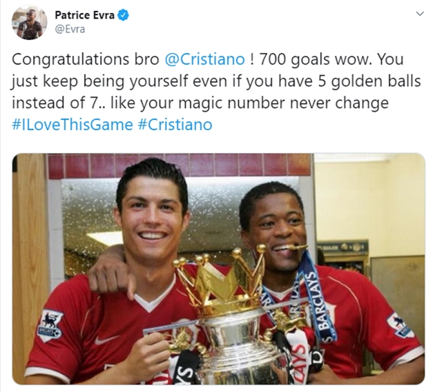 Patrick Evra chúc mừng Cristiano Ronaldo - Bóng Đá