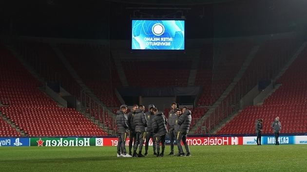 Ảnh Inter Milan có mặt ở Prague - Bóng Đá