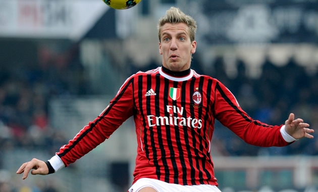 Những cầu thủ từng khoác áo số 21 tại AC Milan - Bóng Đá