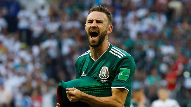 Layun hopes back-stabbing jibe won't end Mexico career - Bóng Đá