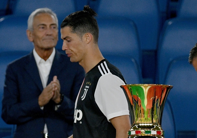 Sarri tức giận, chỉ trích Ronaldo và Dybala sau thất bại của Juventus - Bóng Đá