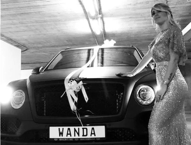 Dàn siêu xe của Wanda Nara - Bóng Đá