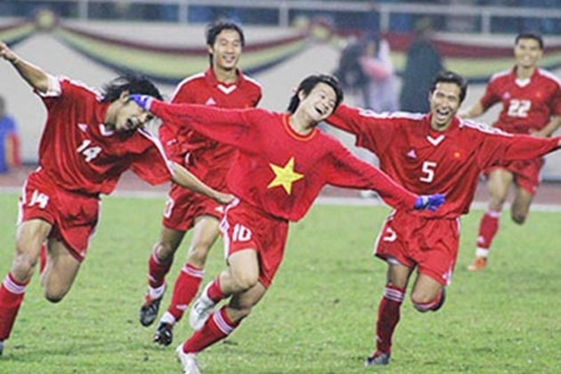 3 khoảnh khắc đáng nhớ của HLV Alfred Riedl với bóng đá Việt Nam - Bóng Đá